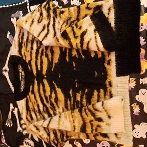 Rosewater Remi Tiger Sweater w/ Bell Sleeves Sz L